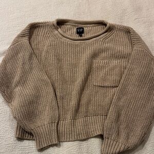 GAP Women's Beige Crew Neck Sweater
